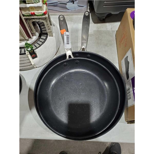 OXO 2pc Fry pan set