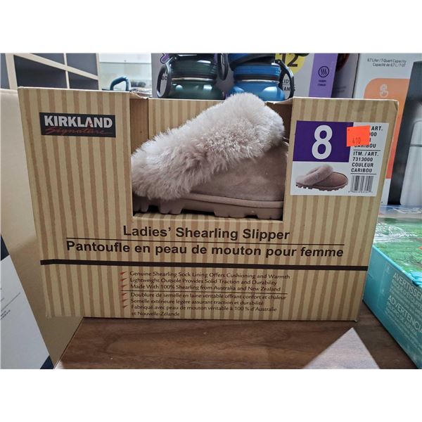 Kirkland Ladies Shearling Slippers Size 8 Color caribou
