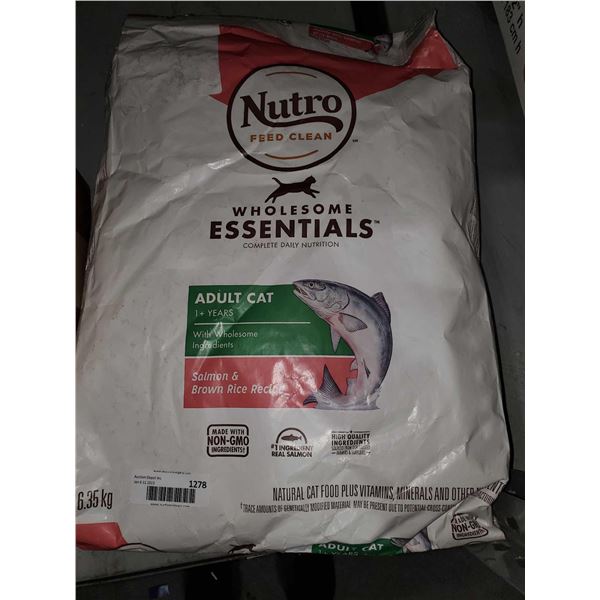 Nutro Wholesome Essentials Adult Cat Kibble - Salmon & Brown Rice