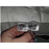 Image 3 : Lot of 2 - Beautyrest Platinum Standard King Size Pillows