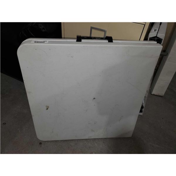 Portable Folding Resin Table with Metal Legs & Carry Handle