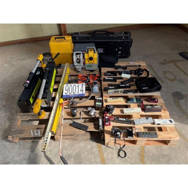 RETROREFLECTOMETERS, COLORIMETER, THEODOLITE, TOTAL STATION, DISTANCE MEASURING DEVICES, CAMERAS, DI