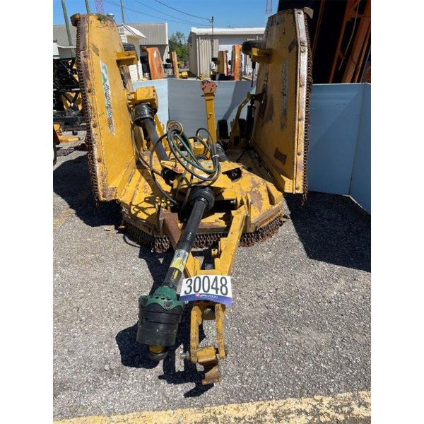 BUSH WACKER  Batwing Mower