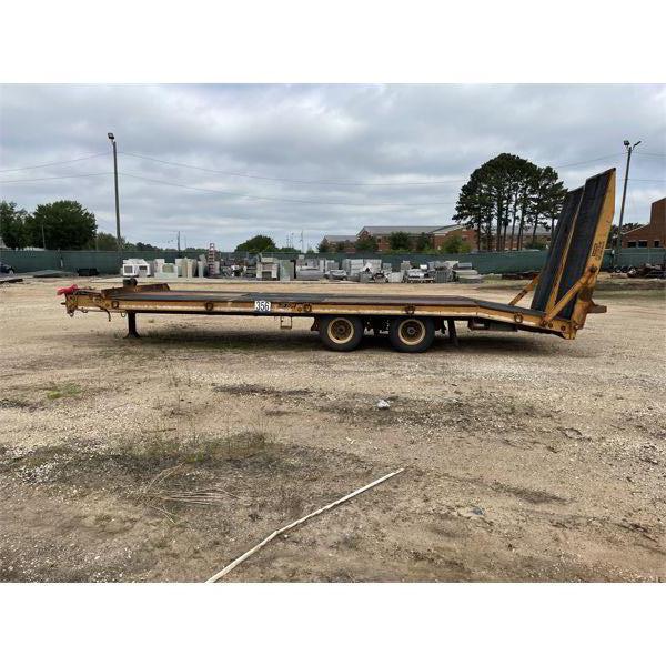 2004 BETTER BUILT 25 TON Tag Trailer