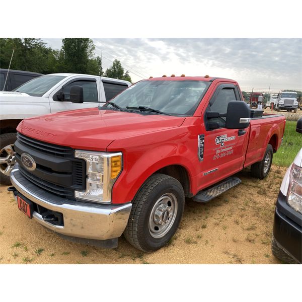 2017 FORD F250 XL Pickup Truck