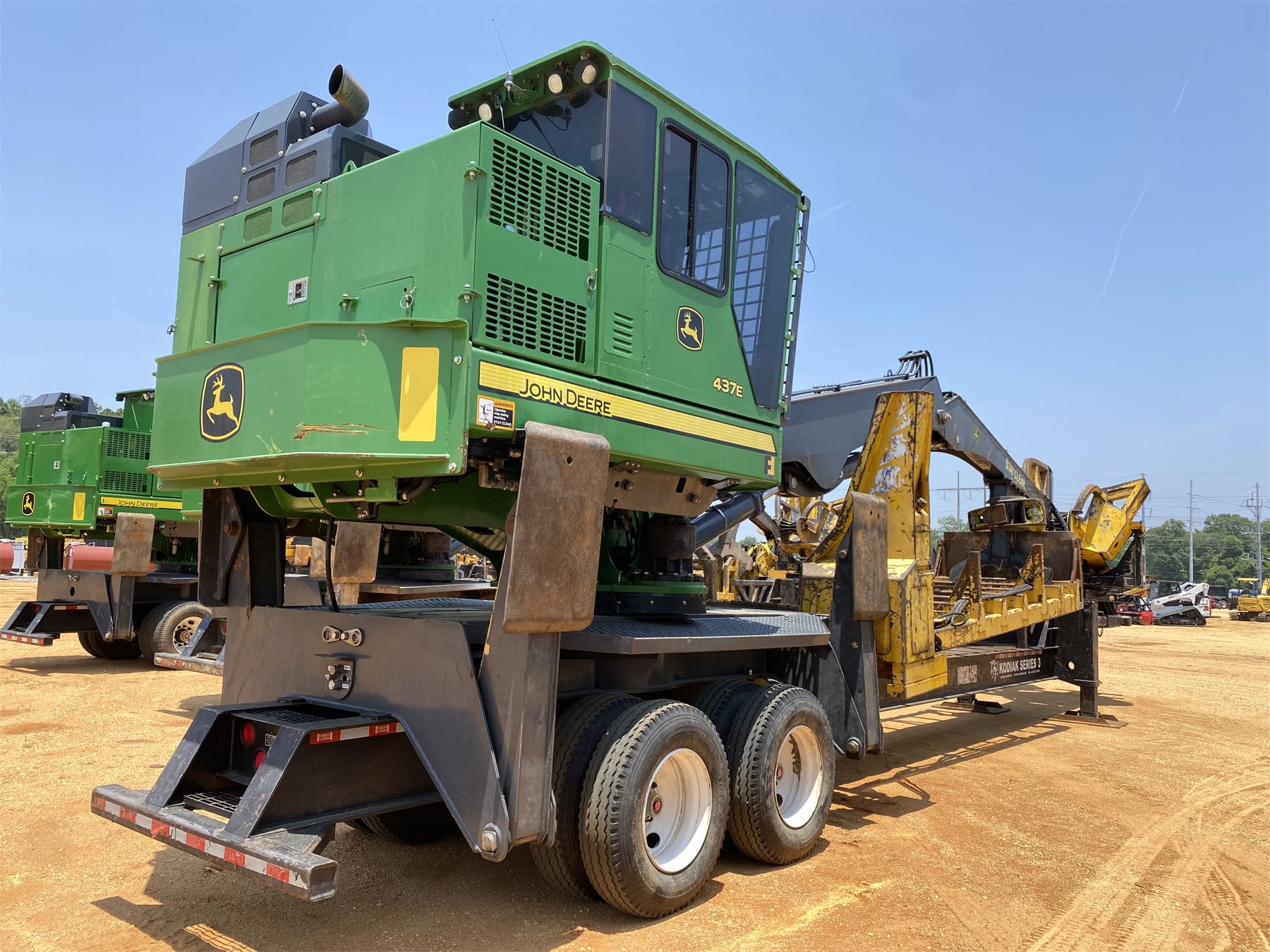 2019 JOHN DEERE 437E Log Loader - J.M. Wood Auction Company, Inc.