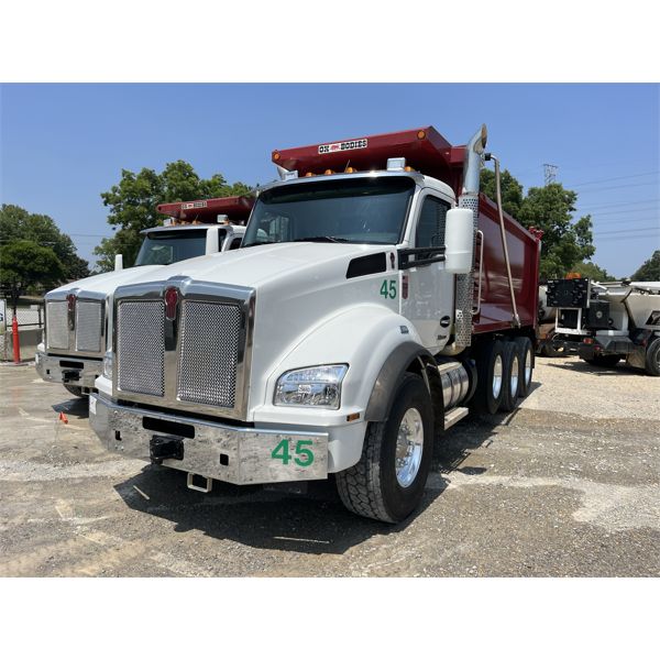 2023 KENWORTH T880 Dump Truck