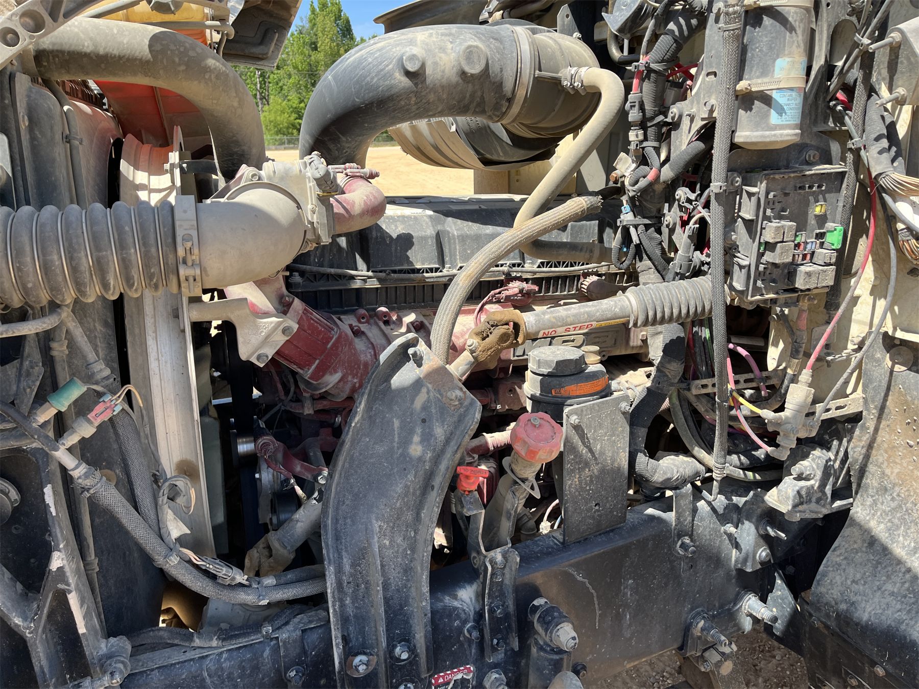 2019 MACK PI64T Day Cab Truck - J.M. Wood Auction Company, Inc.