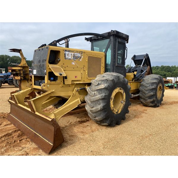 2016 CAT 535D Skidder