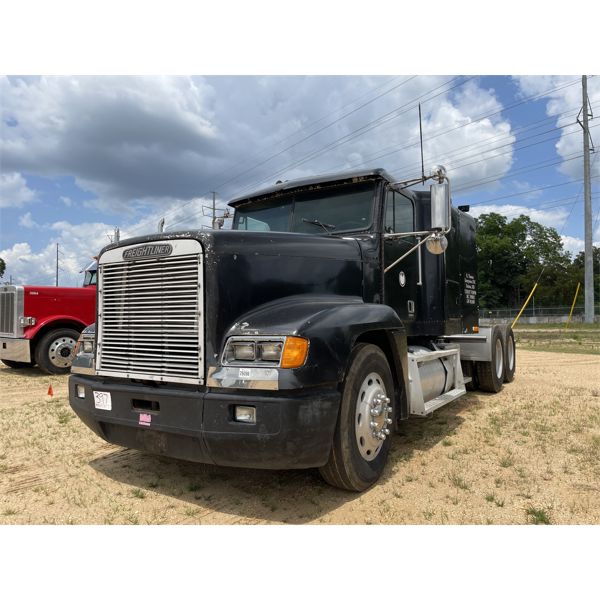 1994 FREIGHTLINER FLD Sleeper Truck