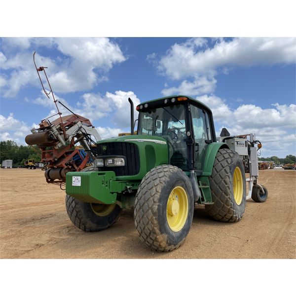 JOHN DEERE 6220 SOD CUTTER Farm Tractor