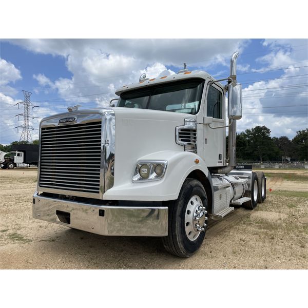 2012 FREIGHTLINER CORONADO 122SD Day Cab Truck