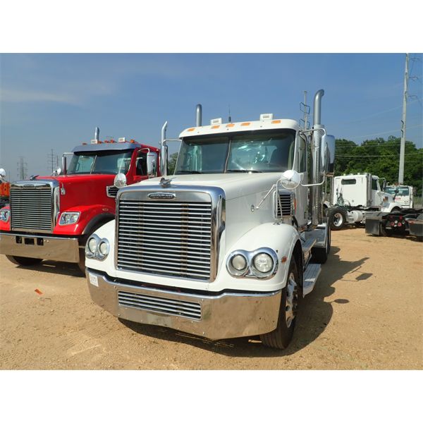 2018 FREIGHTLINER CORONADO 122SD Day Cab Truck
