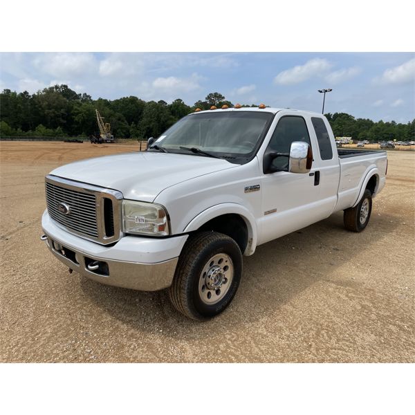 2006 FORD F250 XLT Pickup Truck