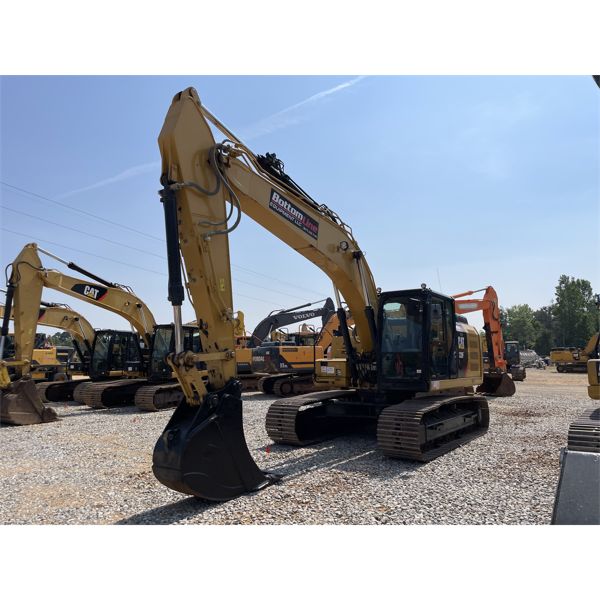 2018 CAT 320FL Excavator