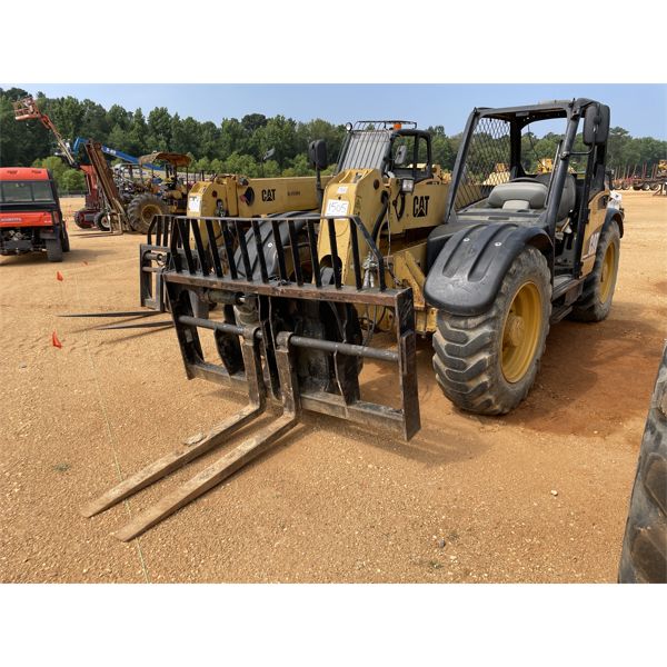 2004 CAT TH220B Forklift - Telehandler