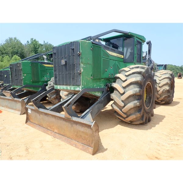 2015 JOHN DEERE 748L Skidder