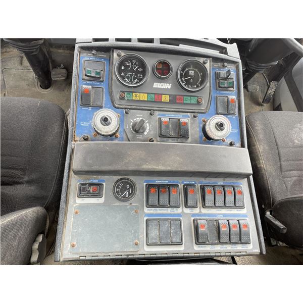 2007 STERLING SC8000 Sweeper Truck - J.M. Wood Auction