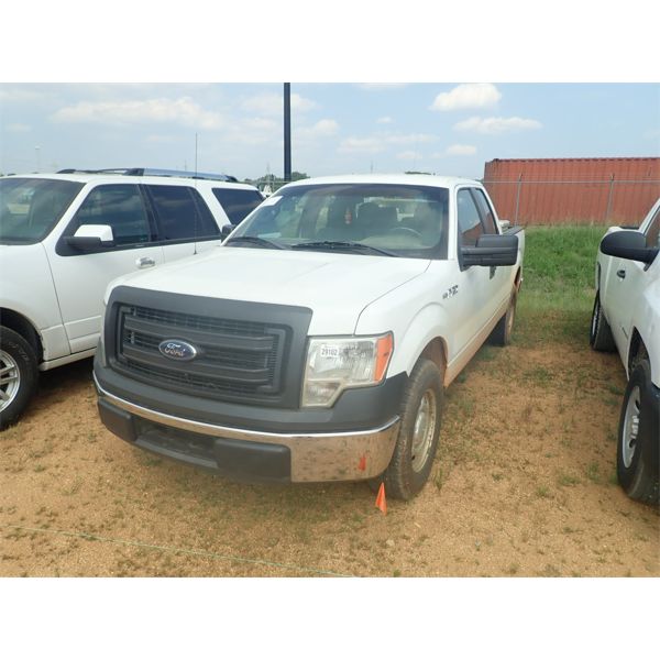 2014 FORD F150 XL Pickup Truck