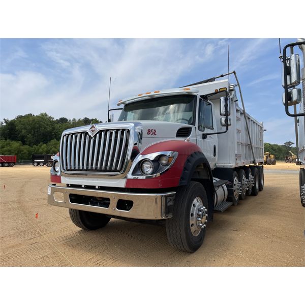 2018 INTERNATIONAL 7600 Dump Truck