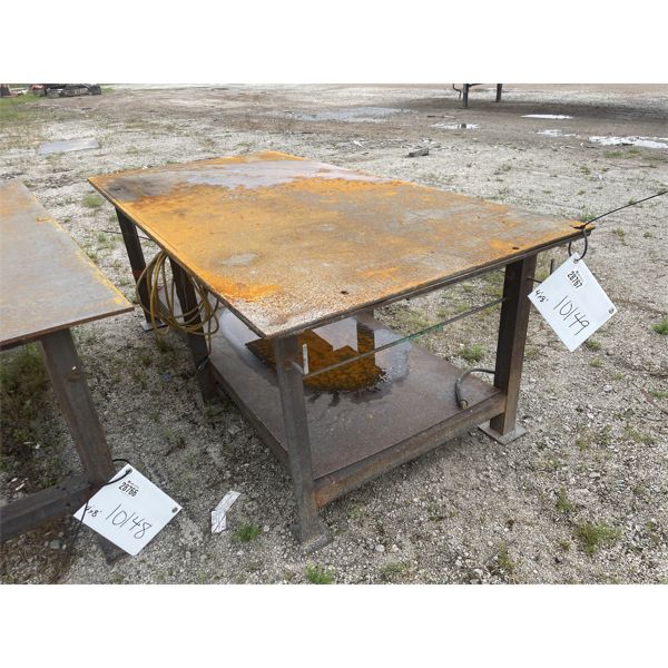 4'X8' METAL TABLE