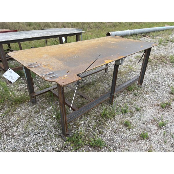 4'X8' METAL TABLE