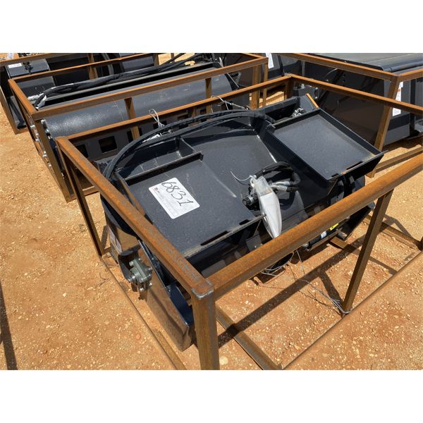 WOLVERINE CONCRETE MIXER CM-11-250V