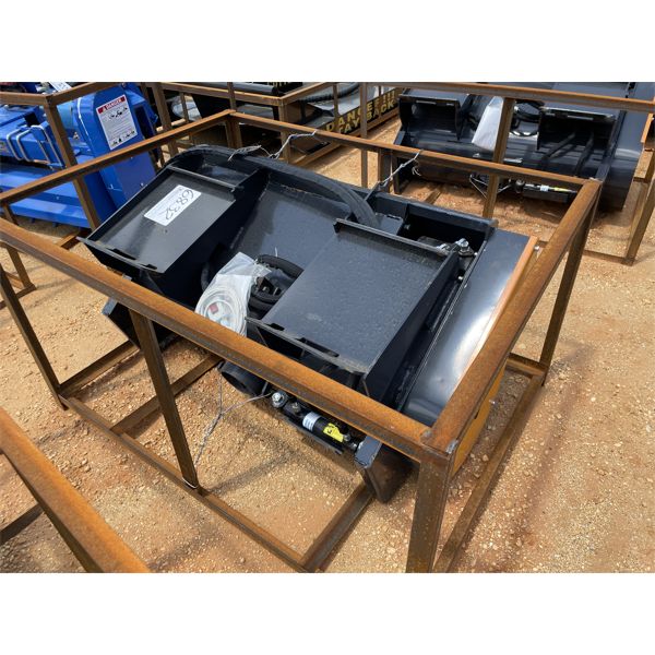 WOLVERINE CONCRETE MIXER CM-11-250V