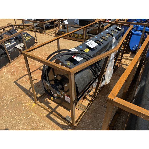 AGT VIBRATORY ROLLER, 72"W, fits skid steer loader (B5)