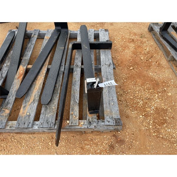 1 PAIR FORKLIFT TINES, 48" (B5)