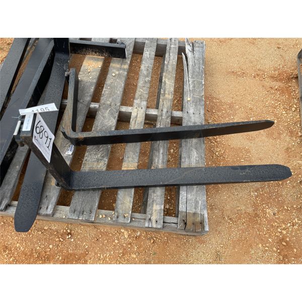 1 PAIR FORKLIFT TINES, 48" (B5)