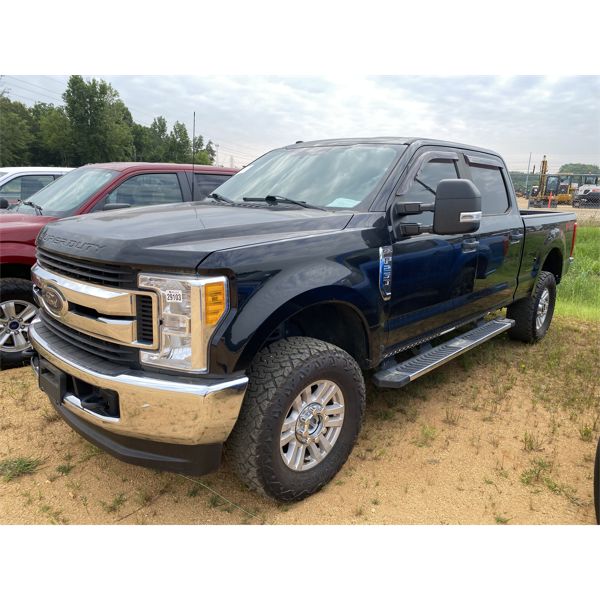 2019 FORD F250 STX Pickup Truck