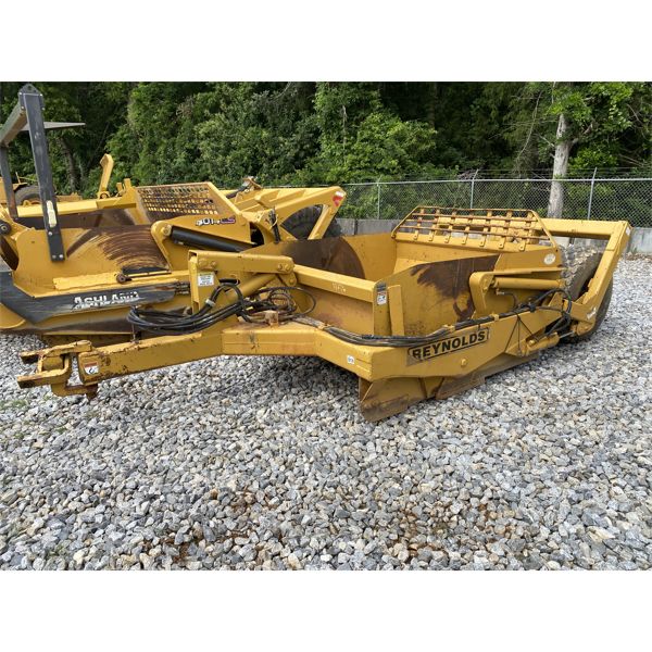 REYNOLDS 8CF Pull Scraper