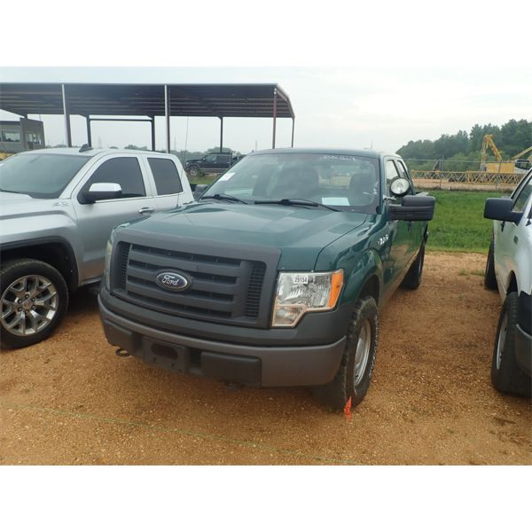2010 FORD F150 XL Pickup Truck