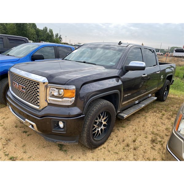 2014 GMC SIERRA DENALI Pickup Truck