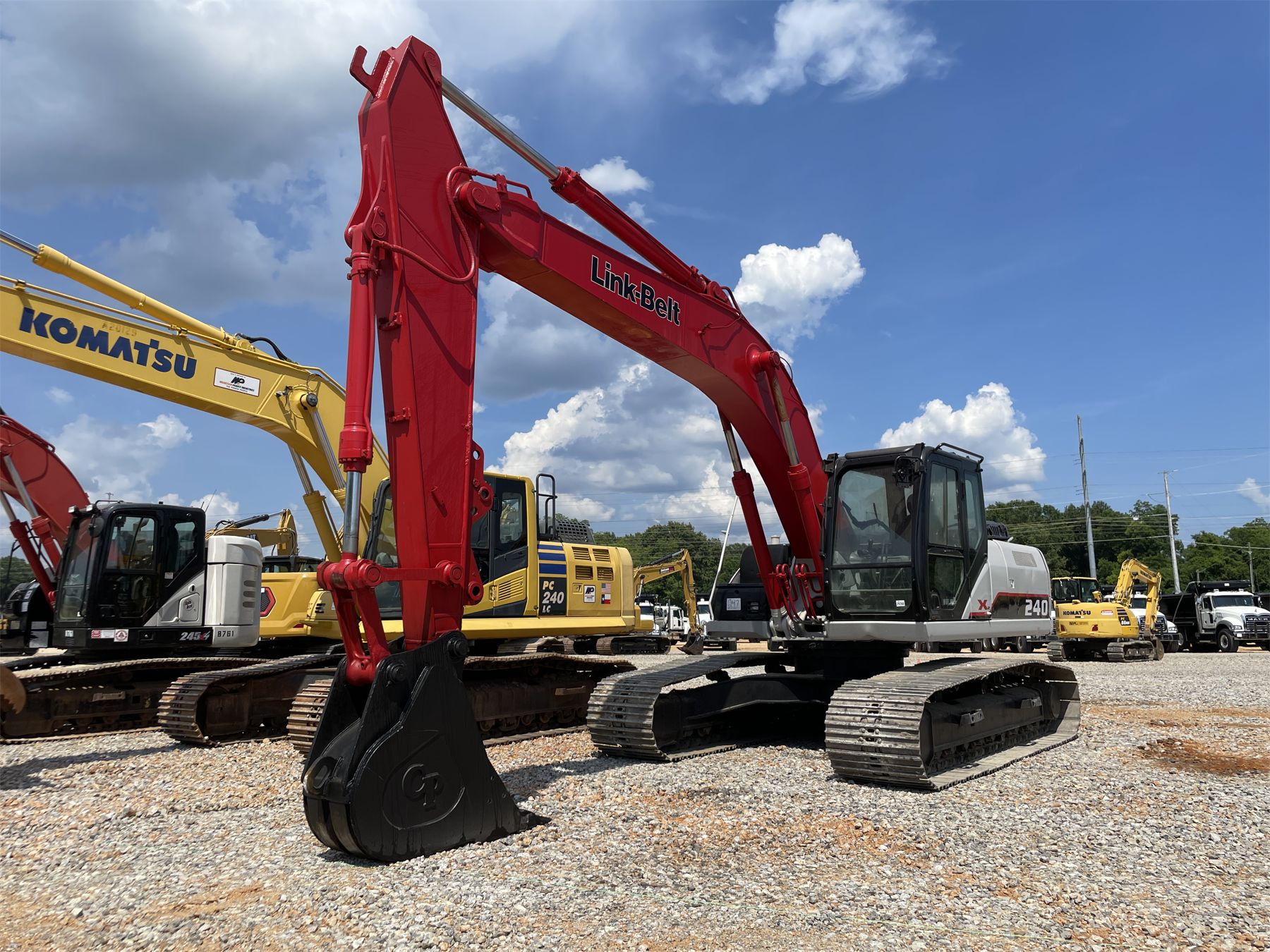 Link Belt 240 X2 Excavator