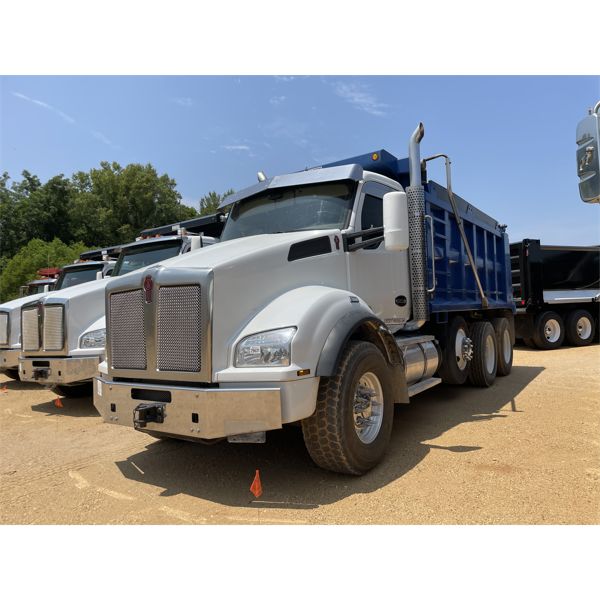 2015 KENWORTH T880 Dump Truck