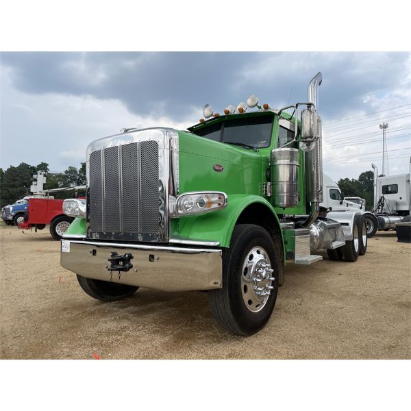 2019 PETERBILT 389 Day Cab Truck