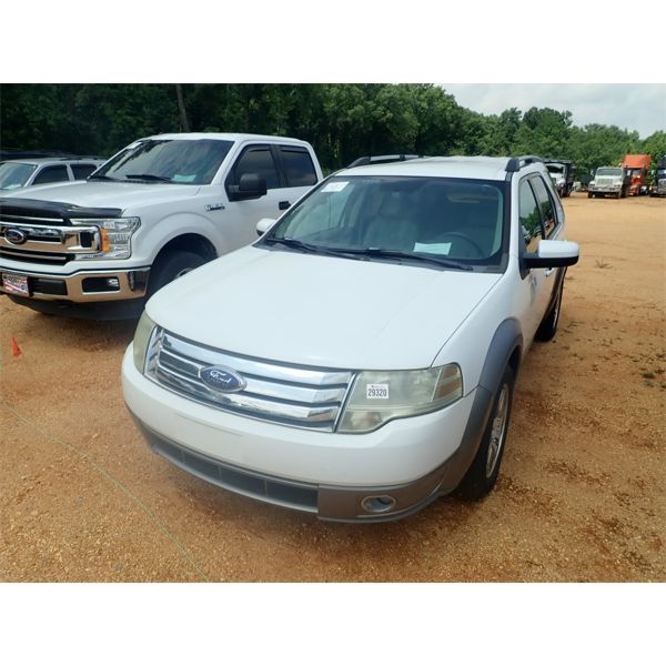 2008 FORD TAURUS X SEL Automobile