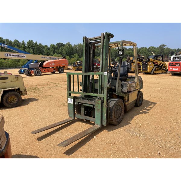 TCM FD30 Forklift - Mast