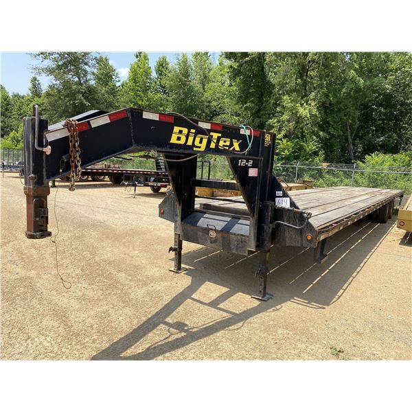2013 BIG TEX 22GN Gooseneck Trailer