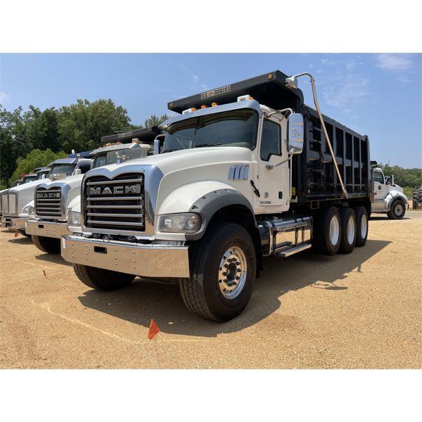 2017 MACK GU713 Dump Truck