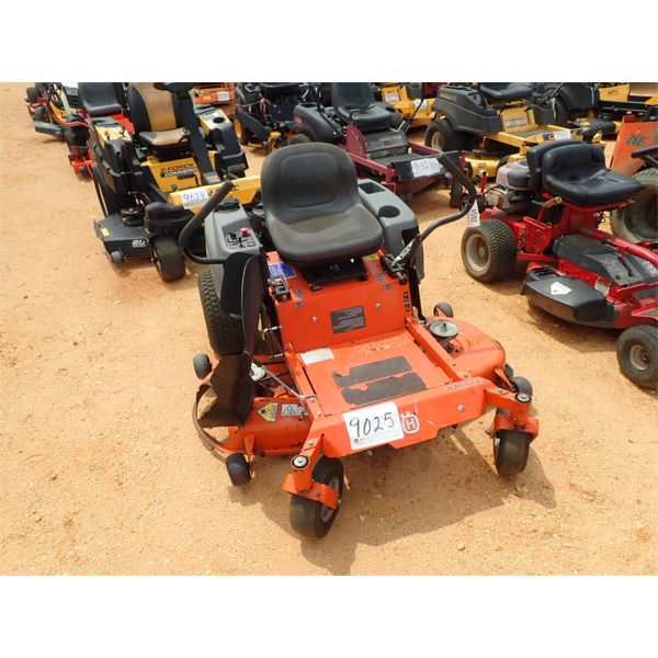 HUSQVARNA RZ5424 ZERO TURN  Lawn Mower