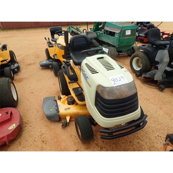 CUB CADET RIDING Lawn Mower