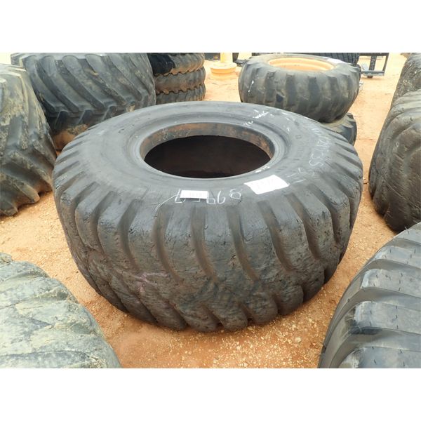 (1) 29.5-35 TIRE (B6)