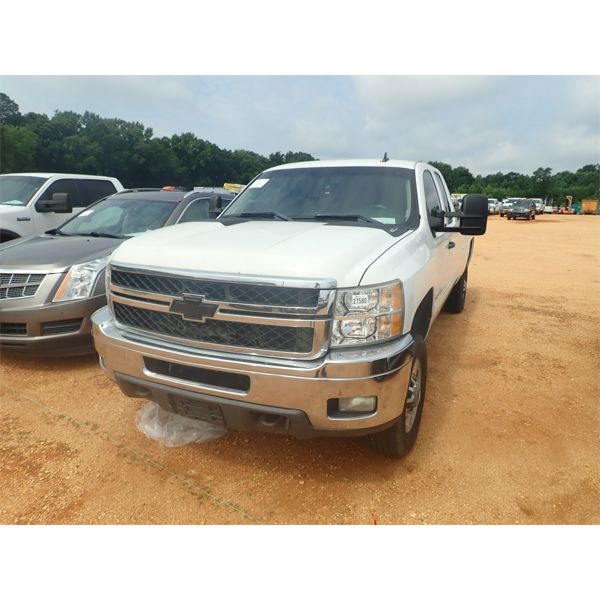 2011 CHEVROLET SILVERADO LT 2500 HD Pickup Truck