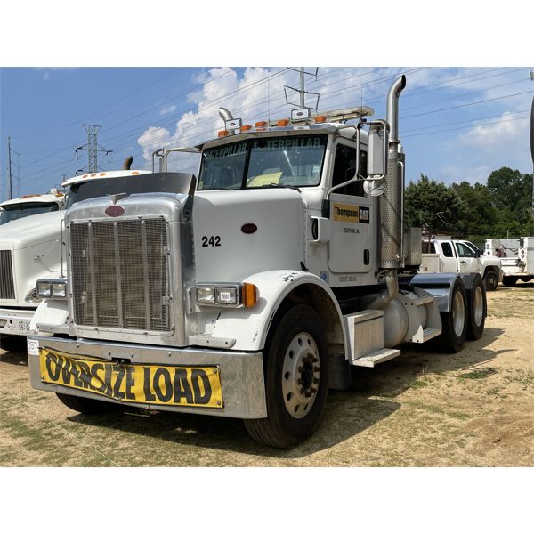 2006 PETERBILT 378 Day Cab Truck