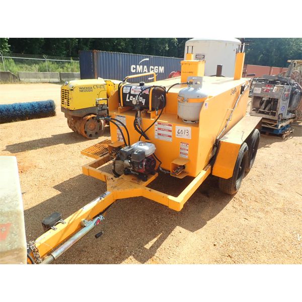 LEEBOY LIQUID ASPHALT SPRAYER MACHINE