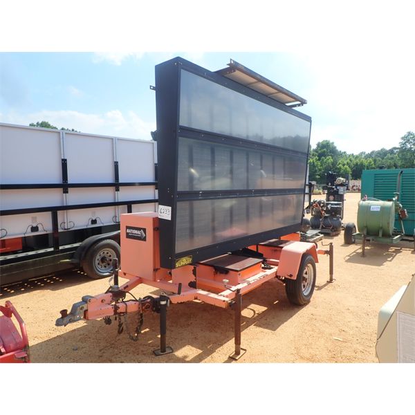 NATIONAL SOLAR POWER SIGNAL BOARD, TOWABLE 