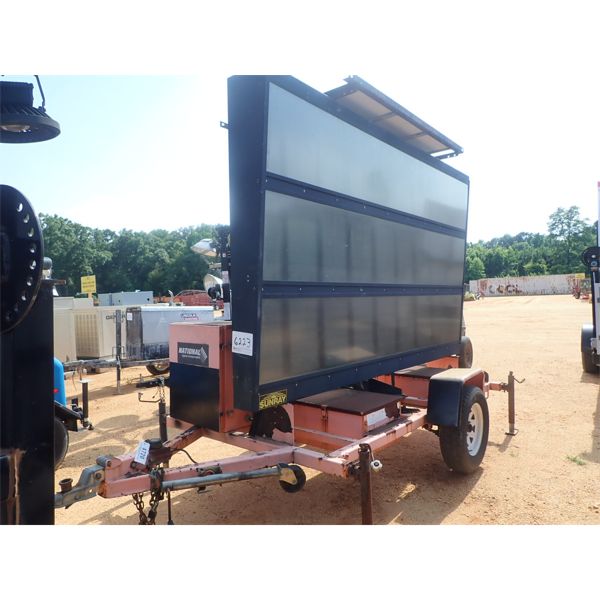 NATIONAL SOLAR POWER SIGNAL BOARD, TOWABLE (B2)
